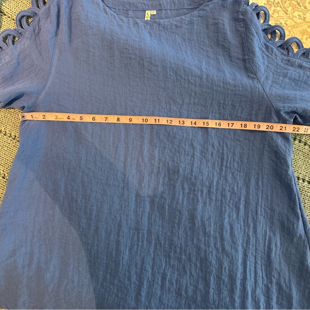 Lulu-B Cobalt Blue Ladder-Sleeve Tunic Size Large - Picture 7 of 7